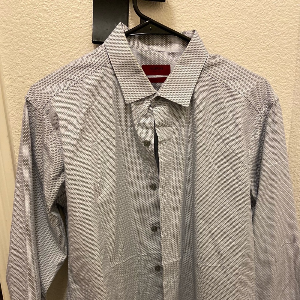 Fitted button down